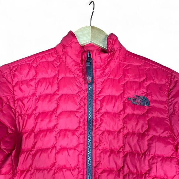 The North Face Red Quilted Full-Zip Jacket - Picture 3 of 8